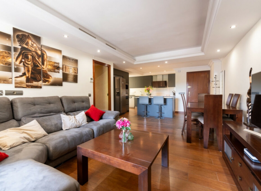 Resale - Apartment -
Marbella