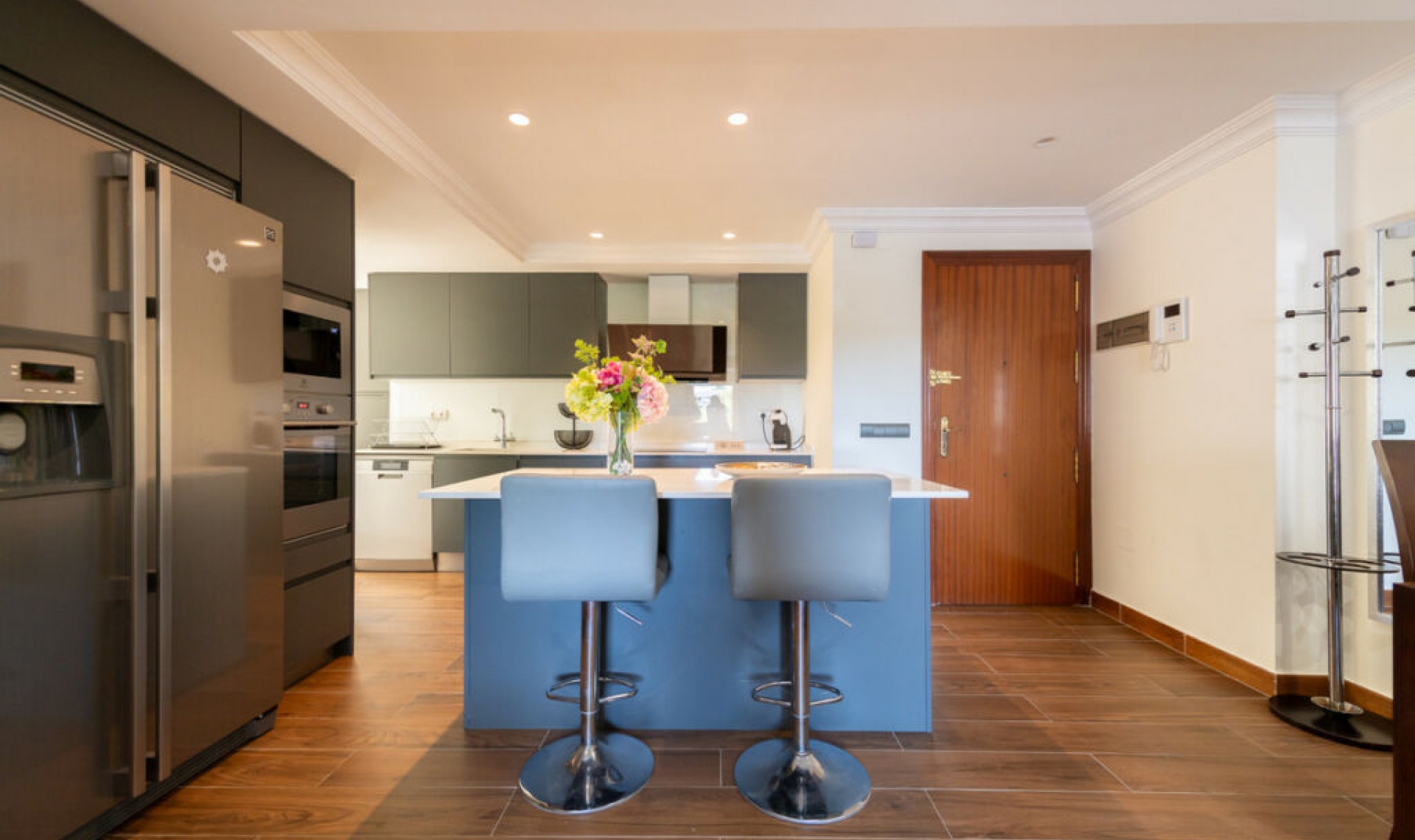 Resale - Apartment -
Marbella