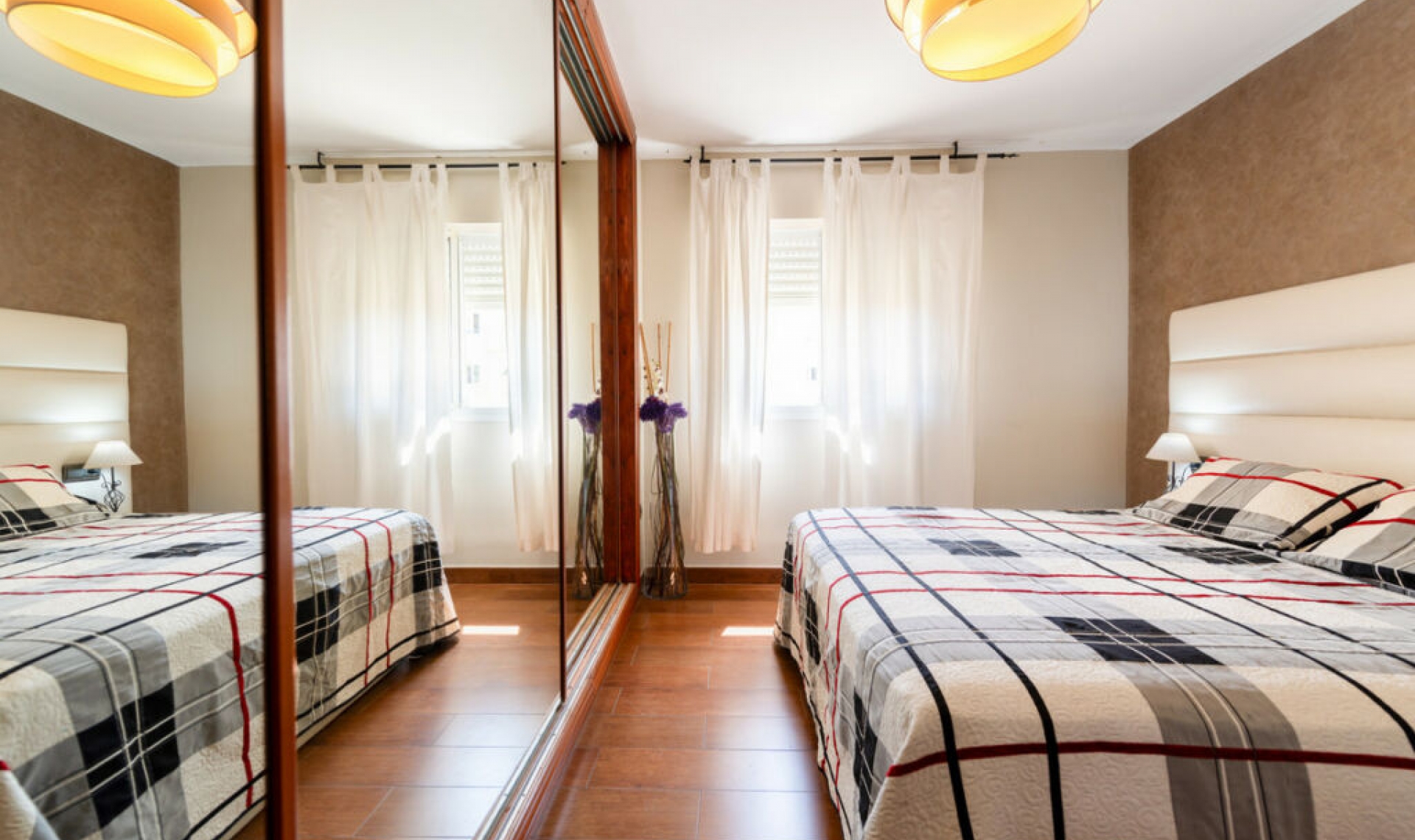 Resale - Apartment -
Marbella