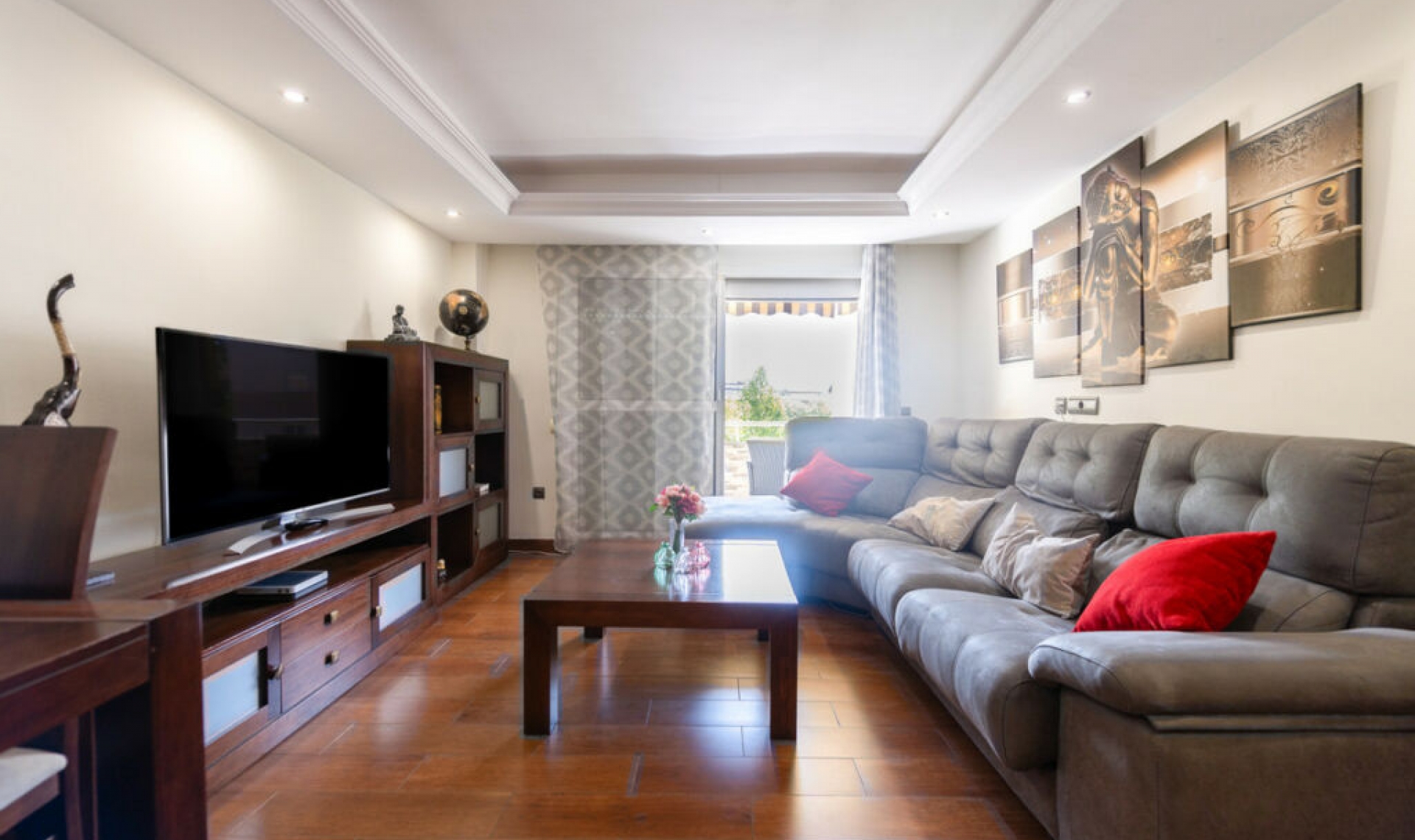 Resale - Apartment -
Marbella