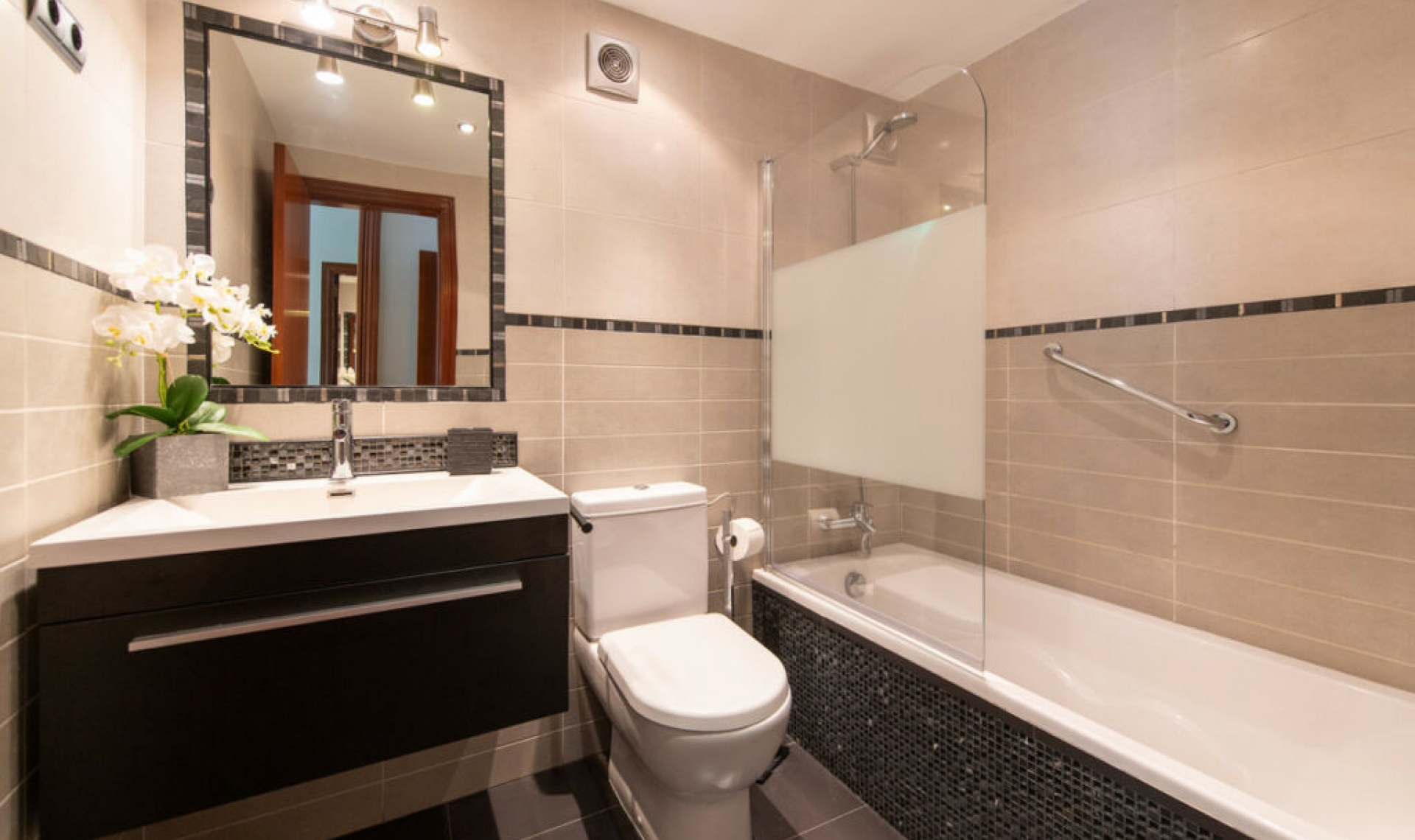 Resale - Apartment -
Marbella