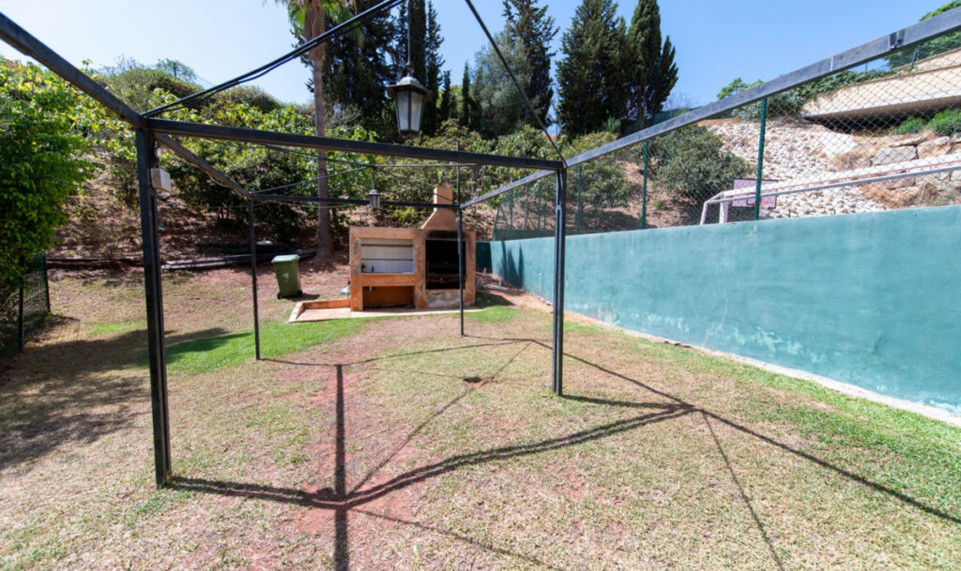 Resale - Apartment -
Marbella