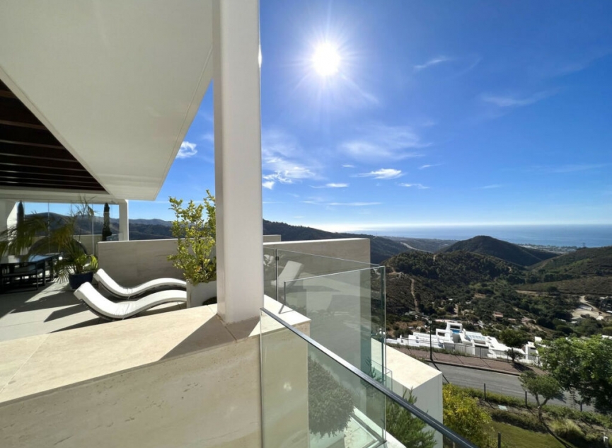 Resale - Apartment -
Marbella
