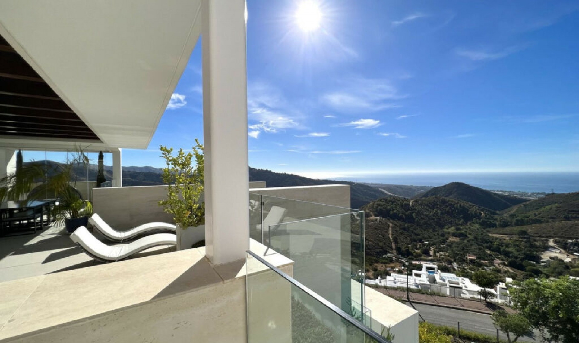 Resale - Apartment -
Marbella