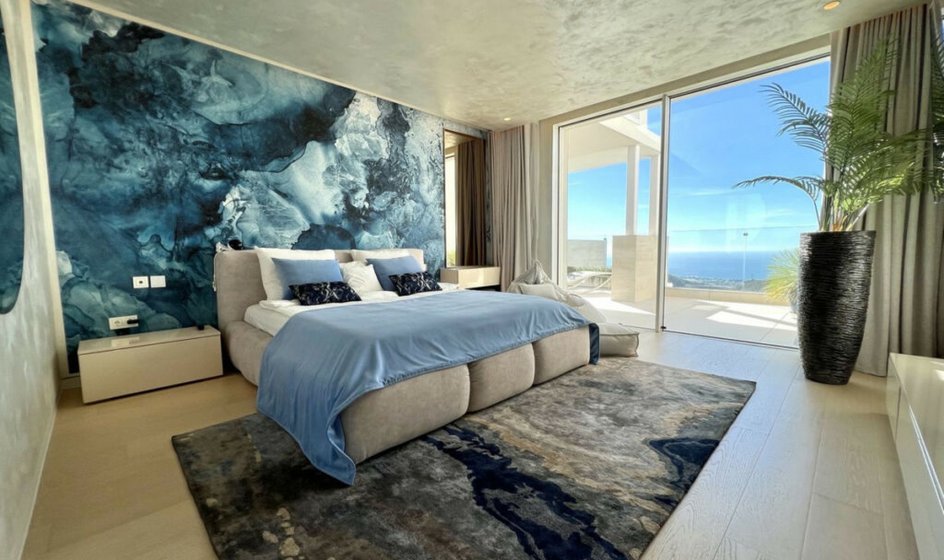 Resale - Apartment -
Marbella