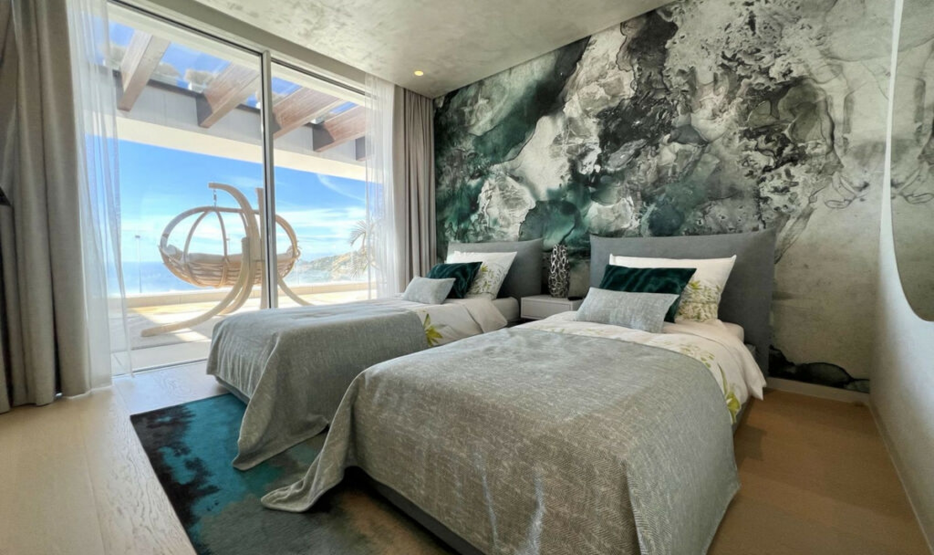 Resale - Apartment -
Marbella