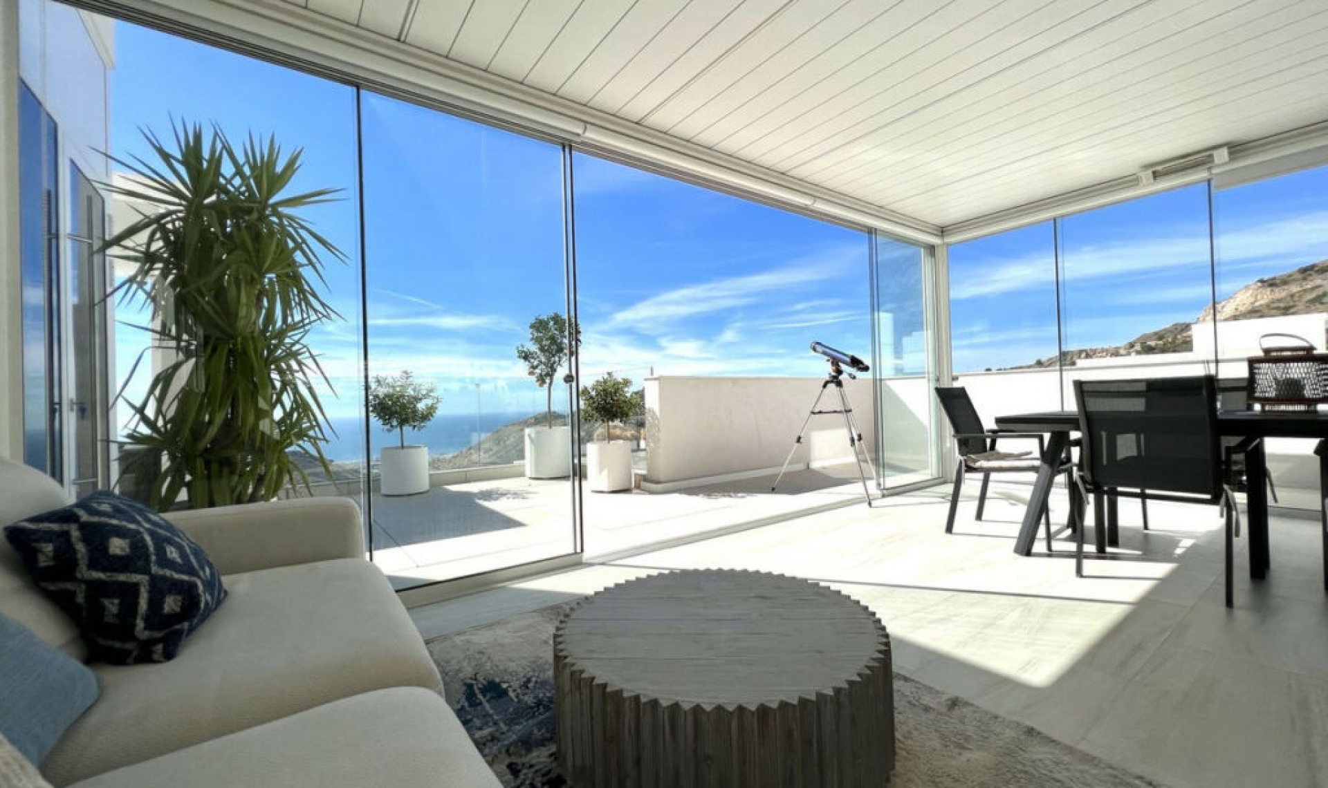 Resale - Apartment -
Marbella