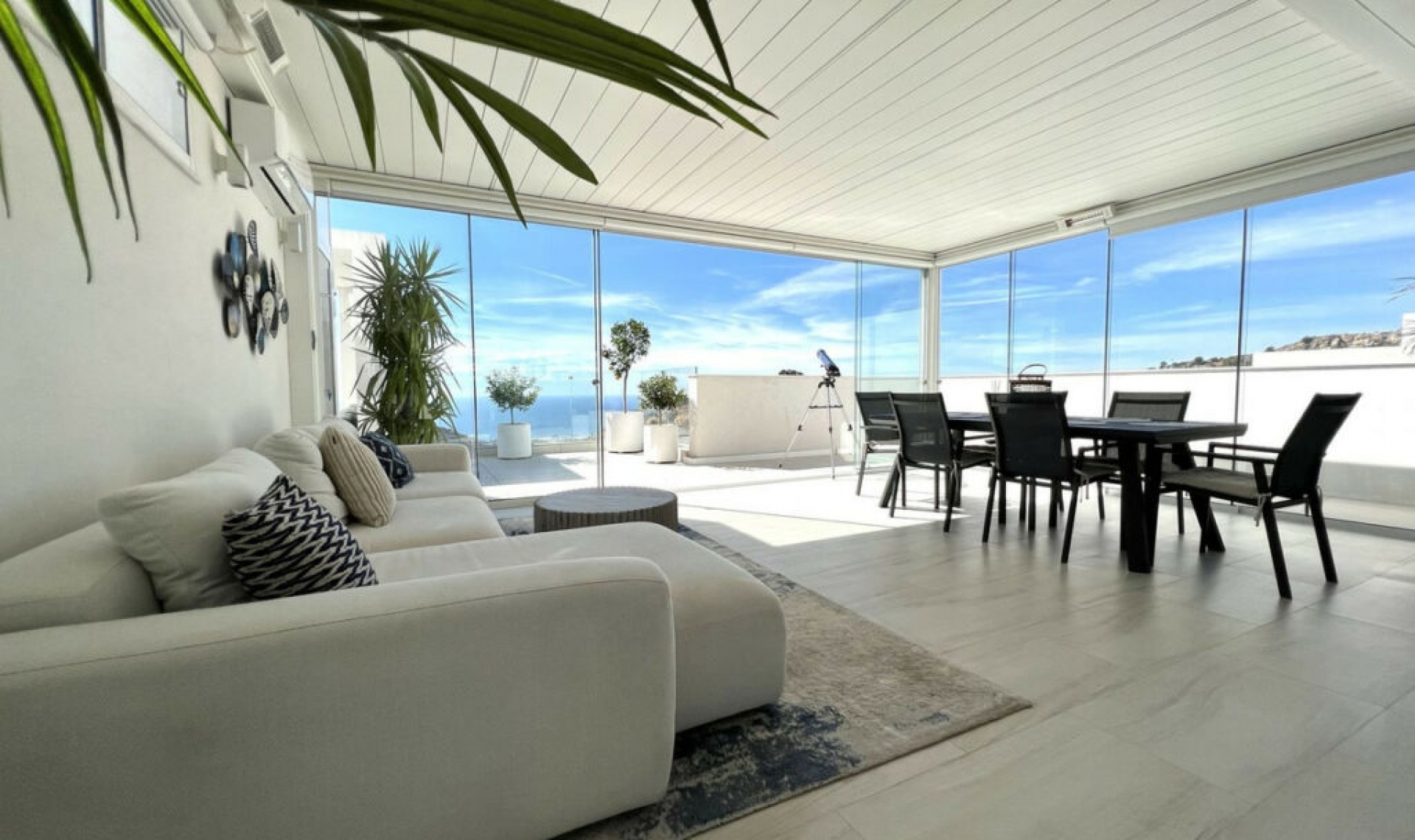 Resale - Apartment -
Marbella