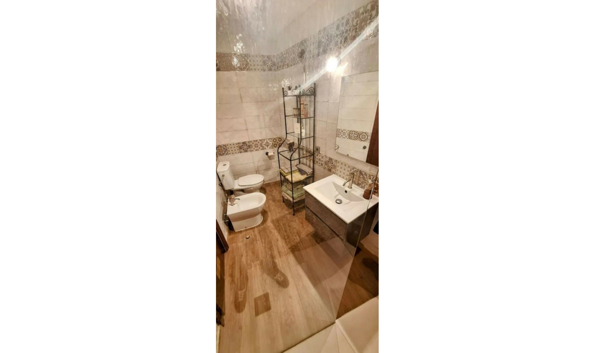 Resale - Apartment -
Marbella