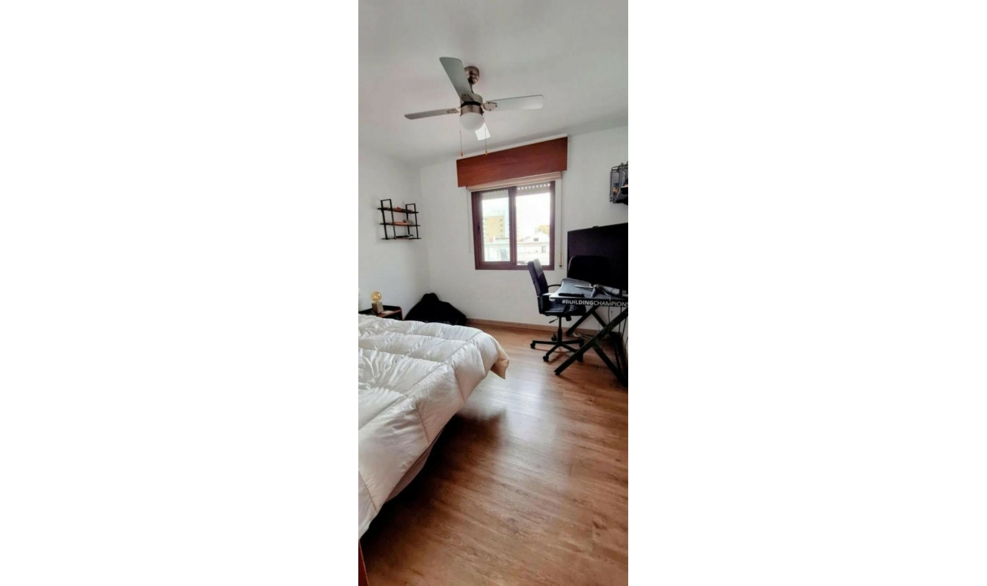 Resale - Apartment -
Marbella