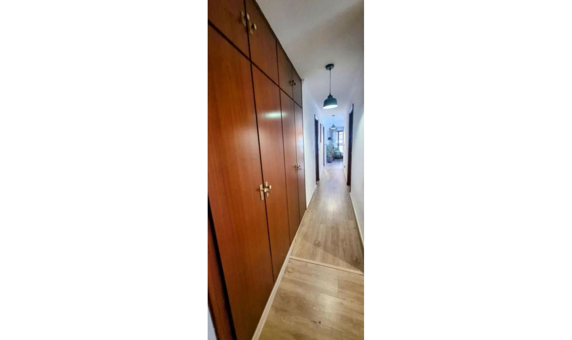 Resale - Apartment -
Marbella