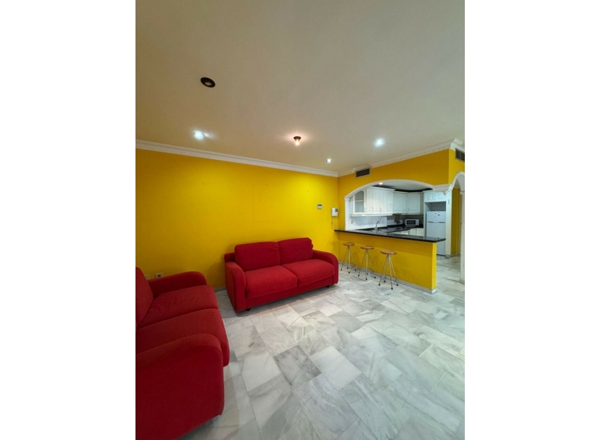 Resale - Apartment -
Marbella