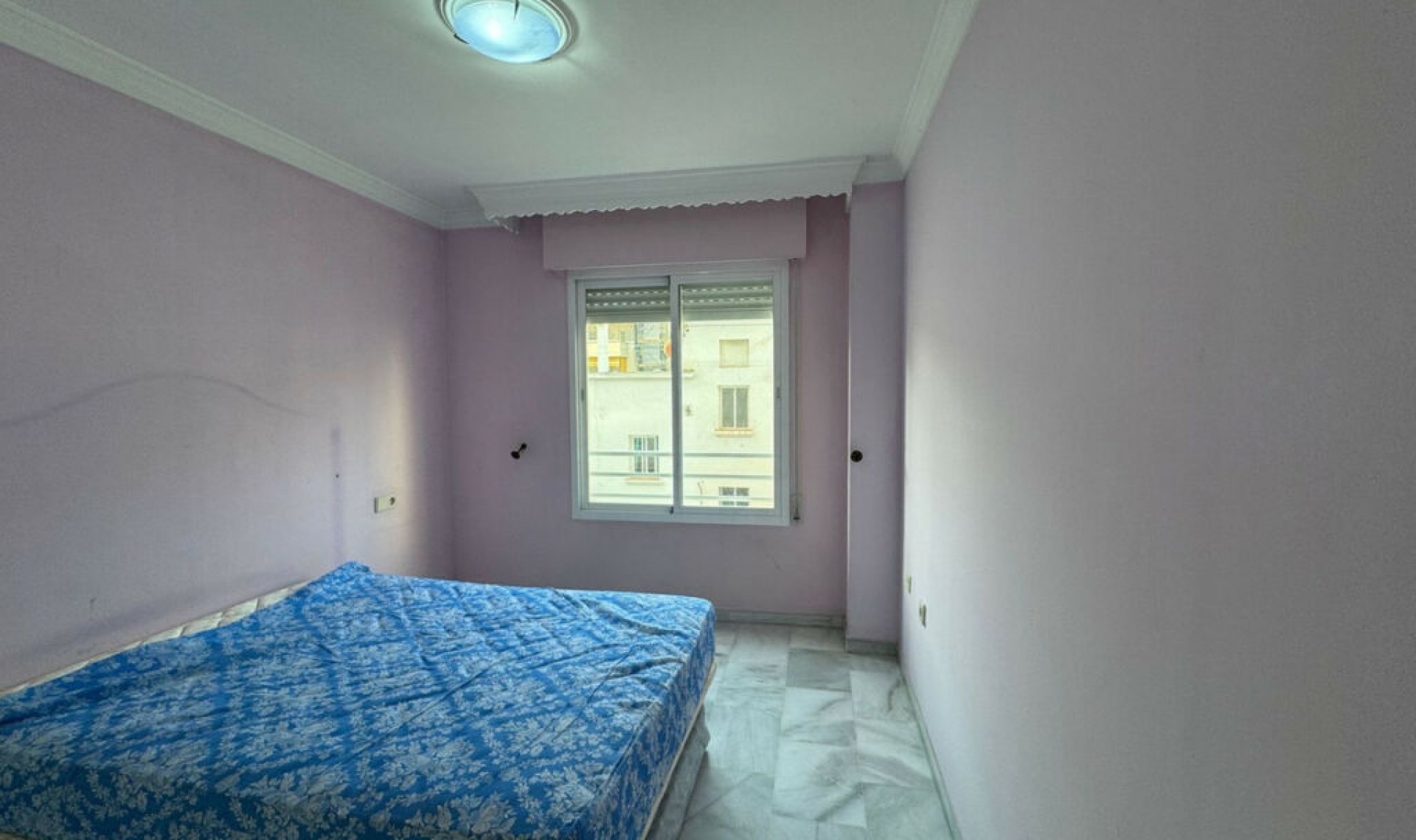 Resale - Apartment -
Marbella
