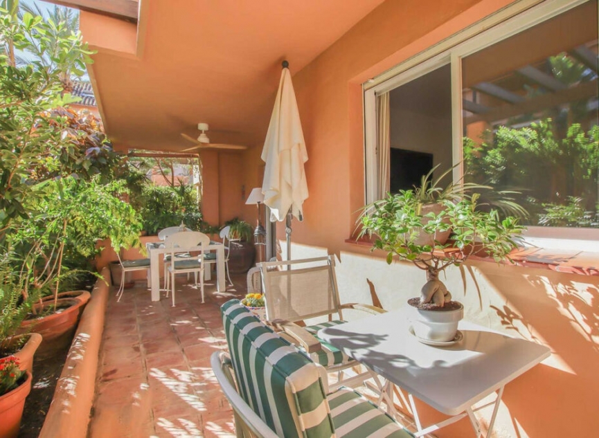 Resale - Apartment -
Marbella