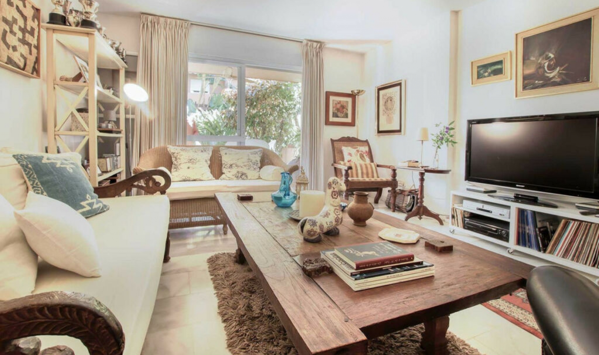 Resale - Apartment -
Marbella