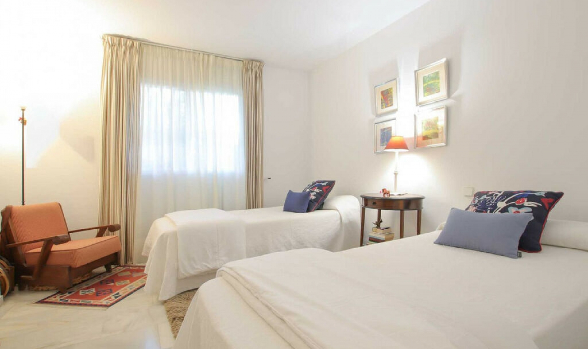 Resale - Apartment -
Marbella