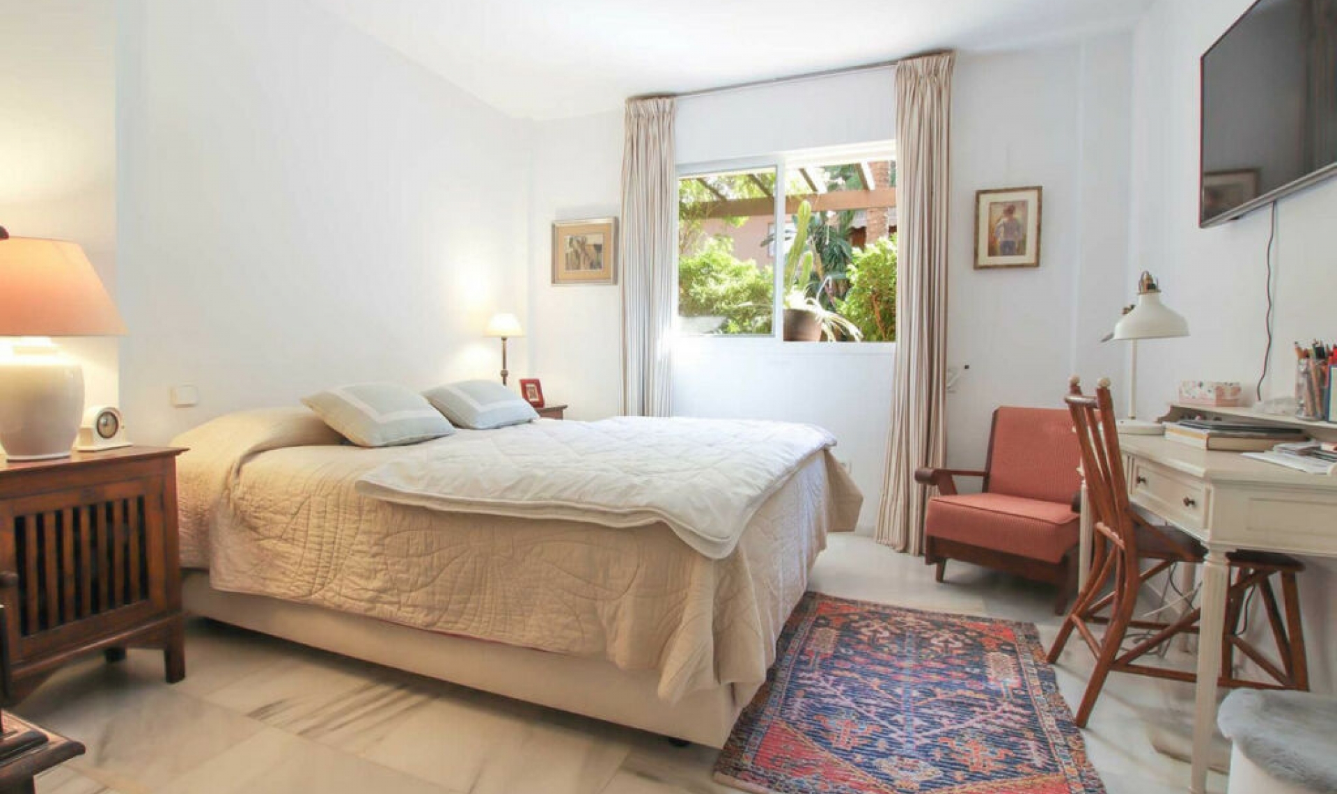 Resale - Apartment -
Marbella