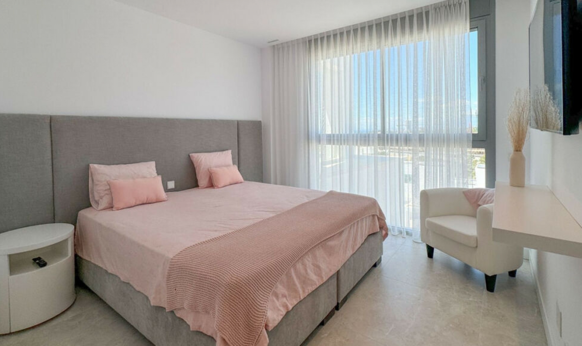 Resale - Apartment -
Marbella