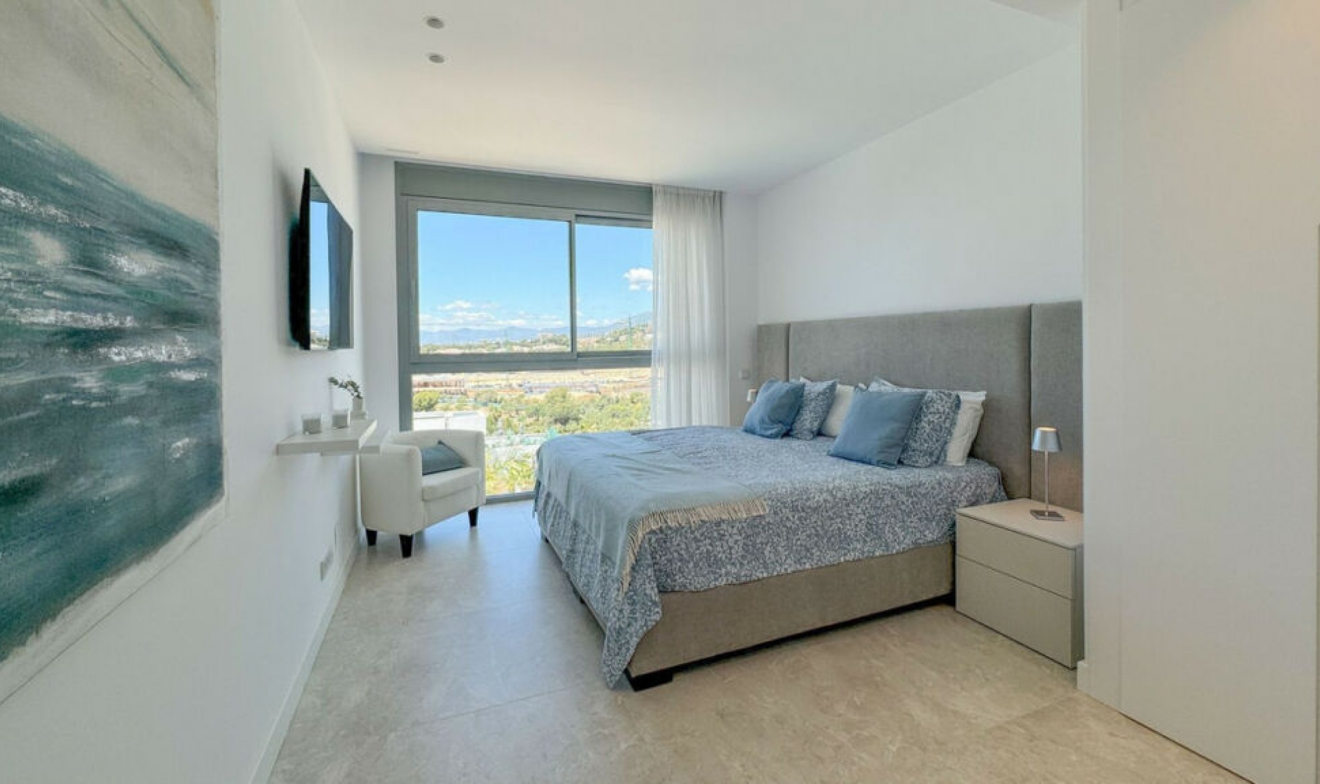 Resale - Apartment -
Marbella
