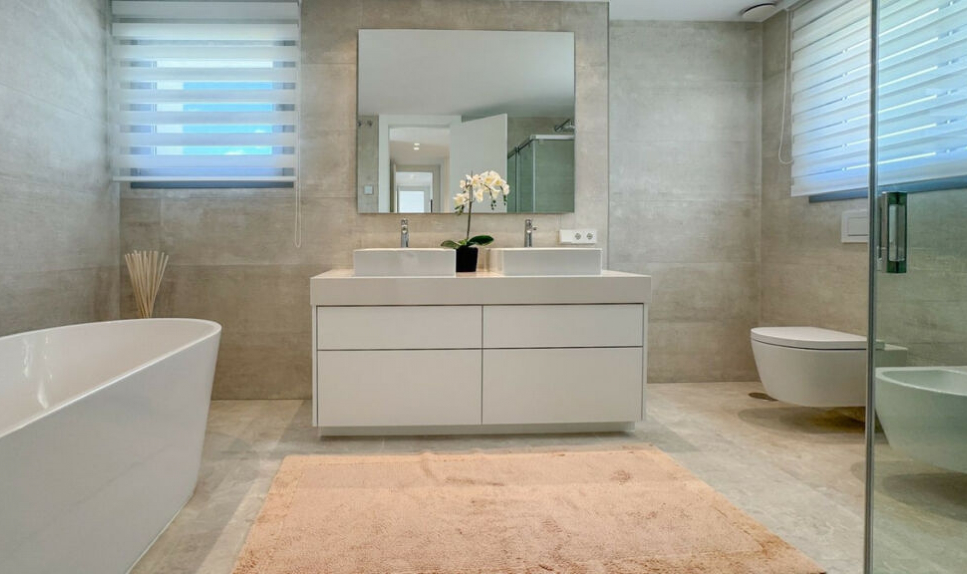 Resale - Apartment -
Marbella