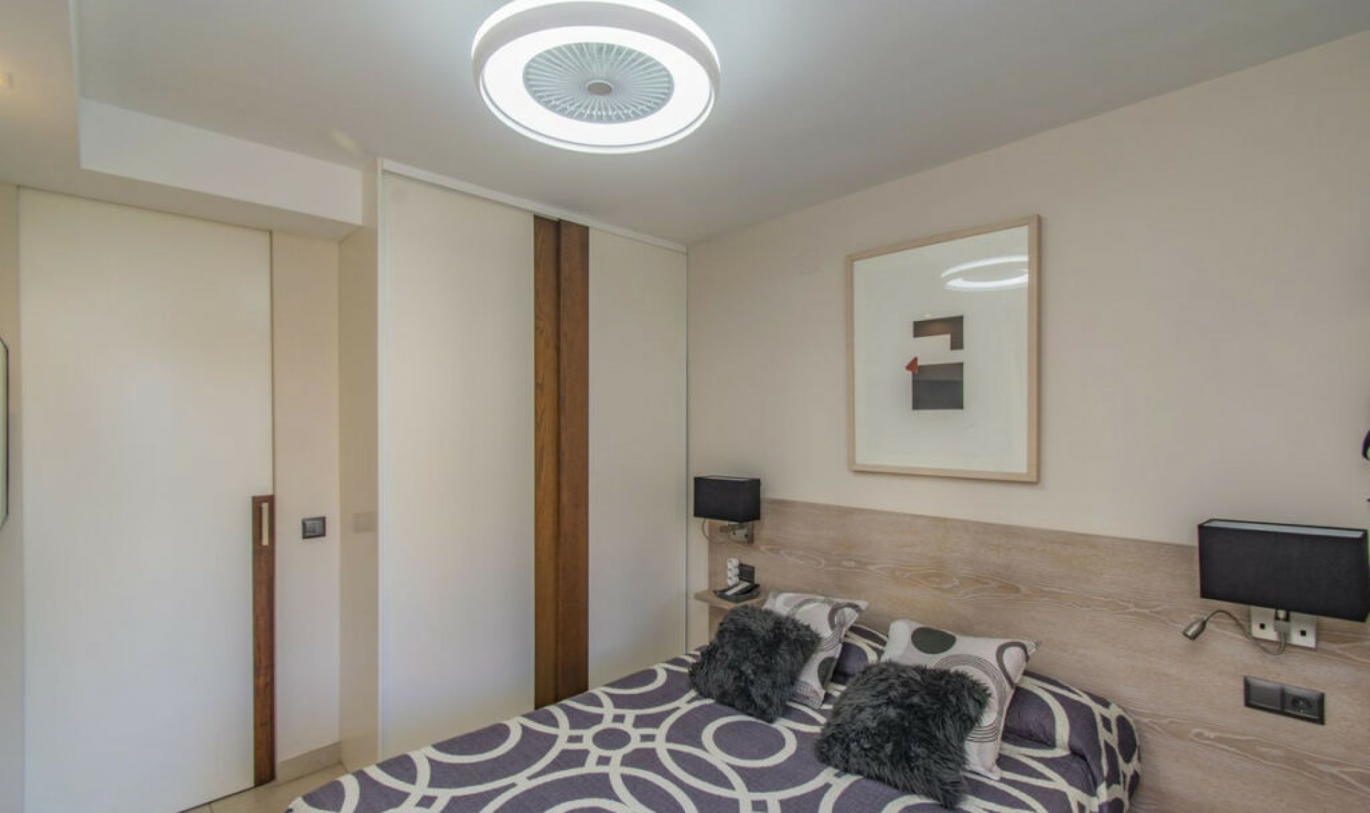 Resale - Apartment -
Marbella