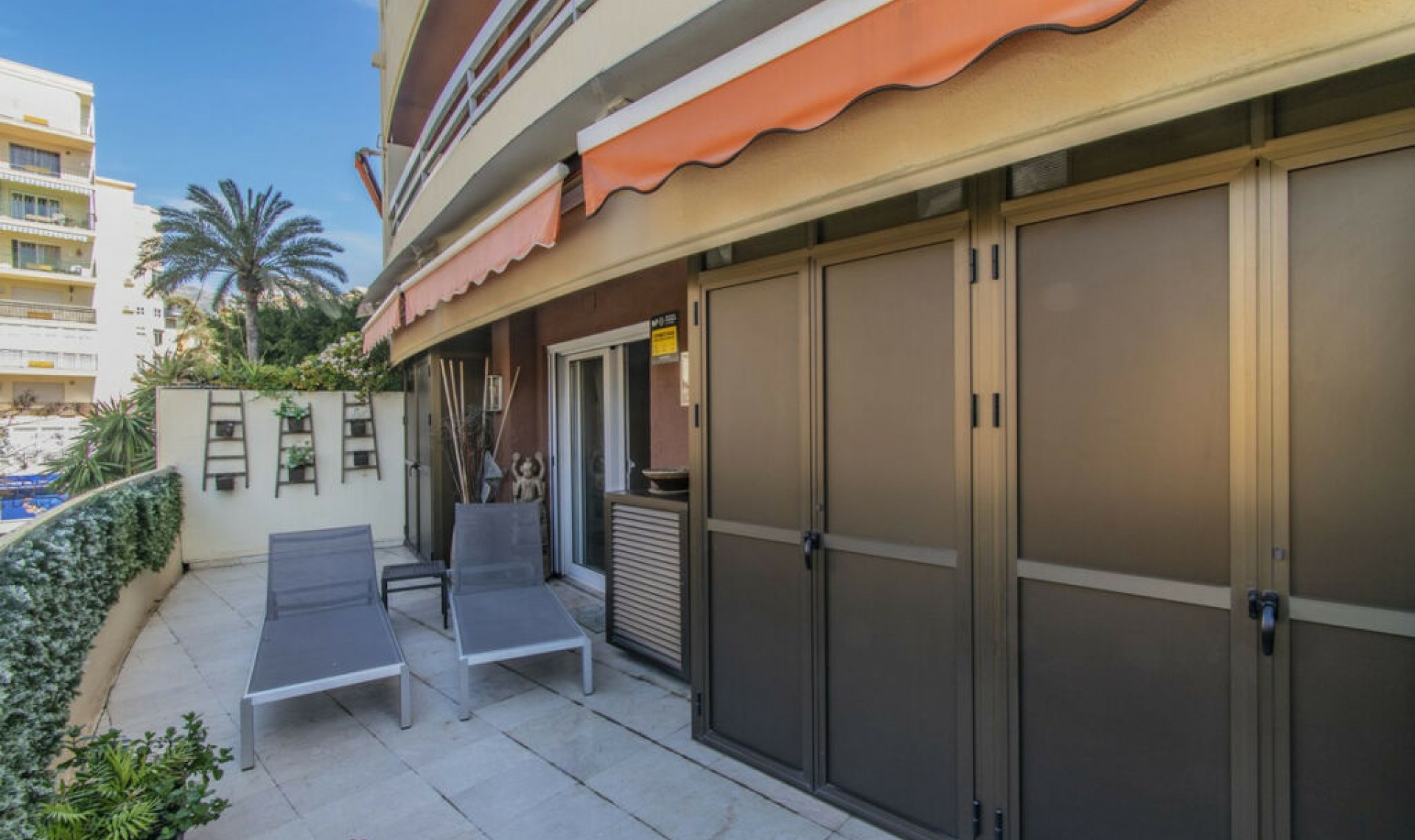 Resale - Apartment -
Marbella