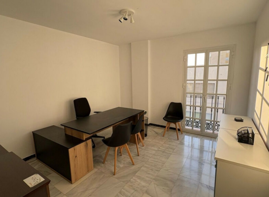 Resale - Apartment -
Marbella