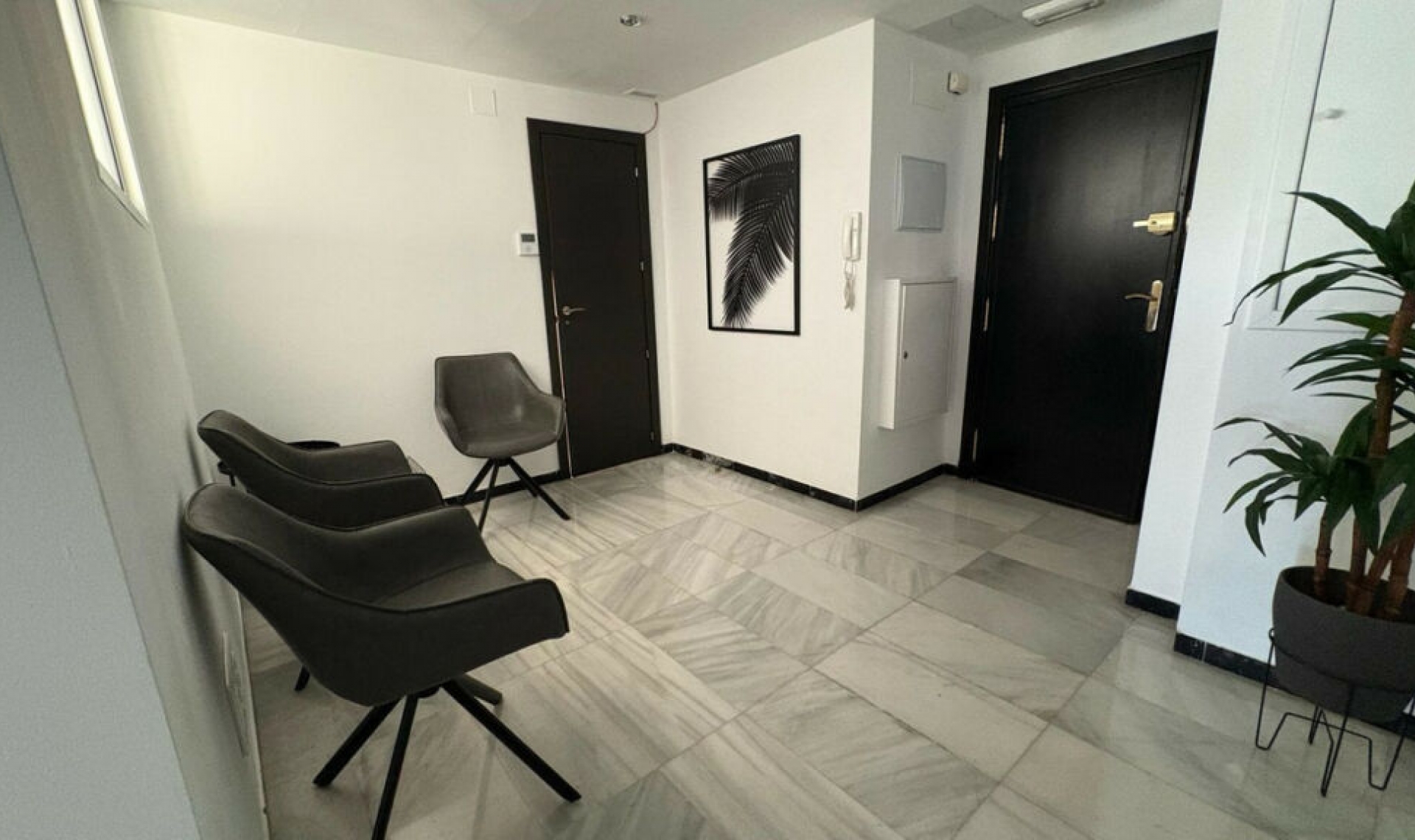 Resale - Apartment -
Marbella