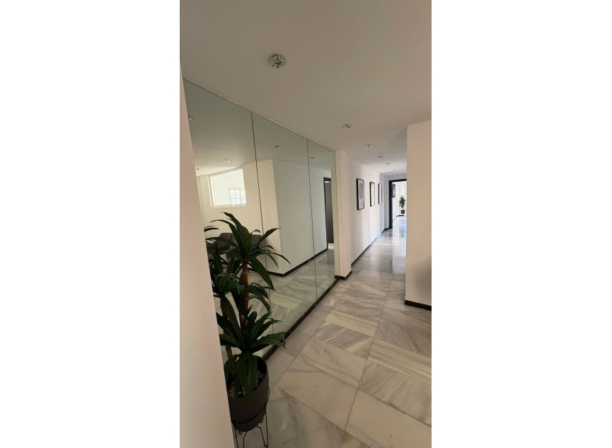 Resale - Apartment -
Marbella