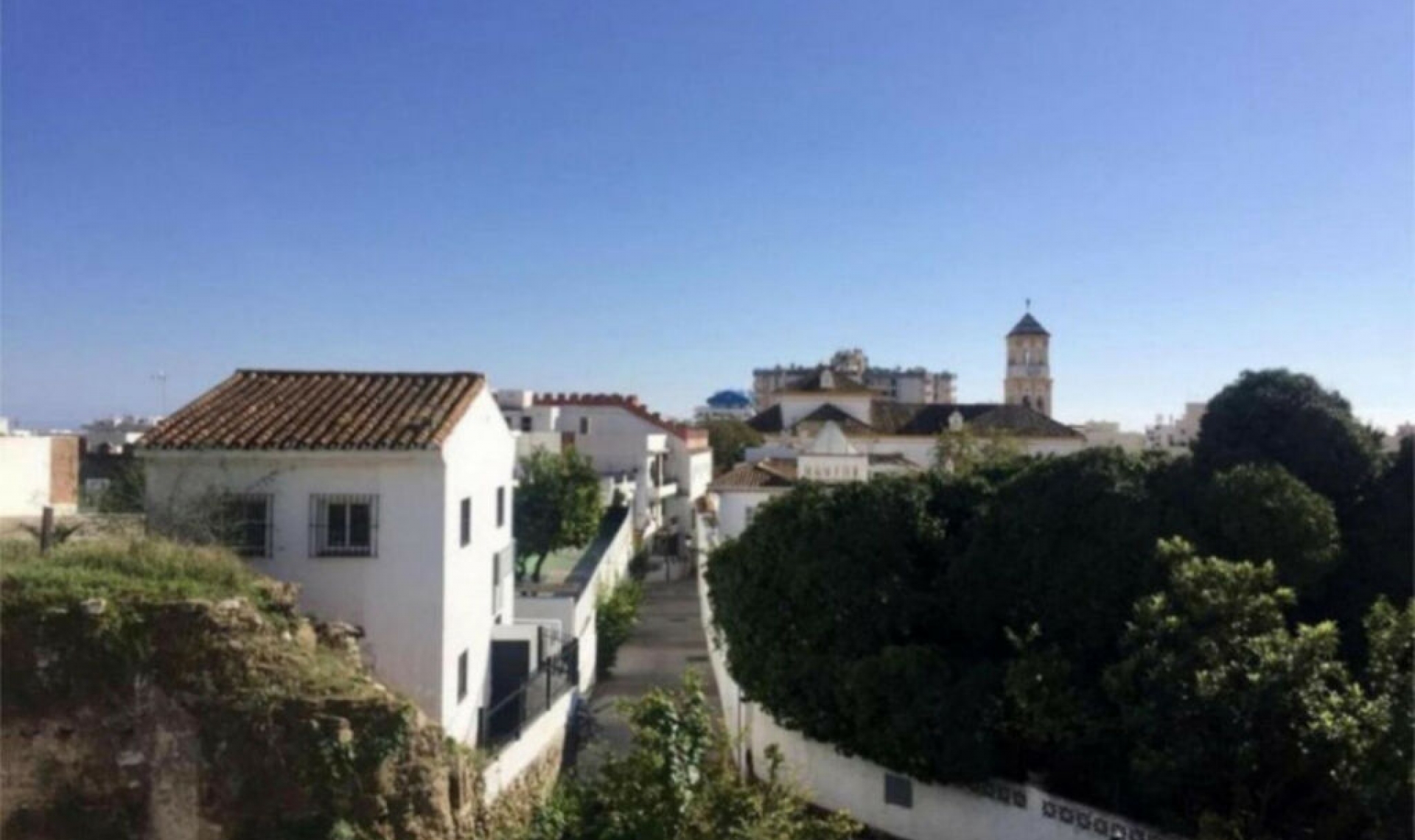 Resale - Apartment -
Marbella