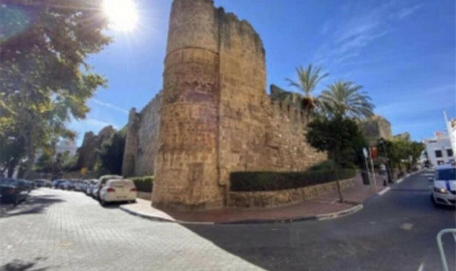 Resale - Apartment -
Marbella