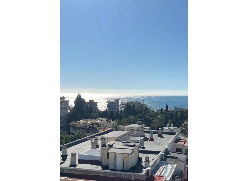 Resale - Apartment -
Marbella