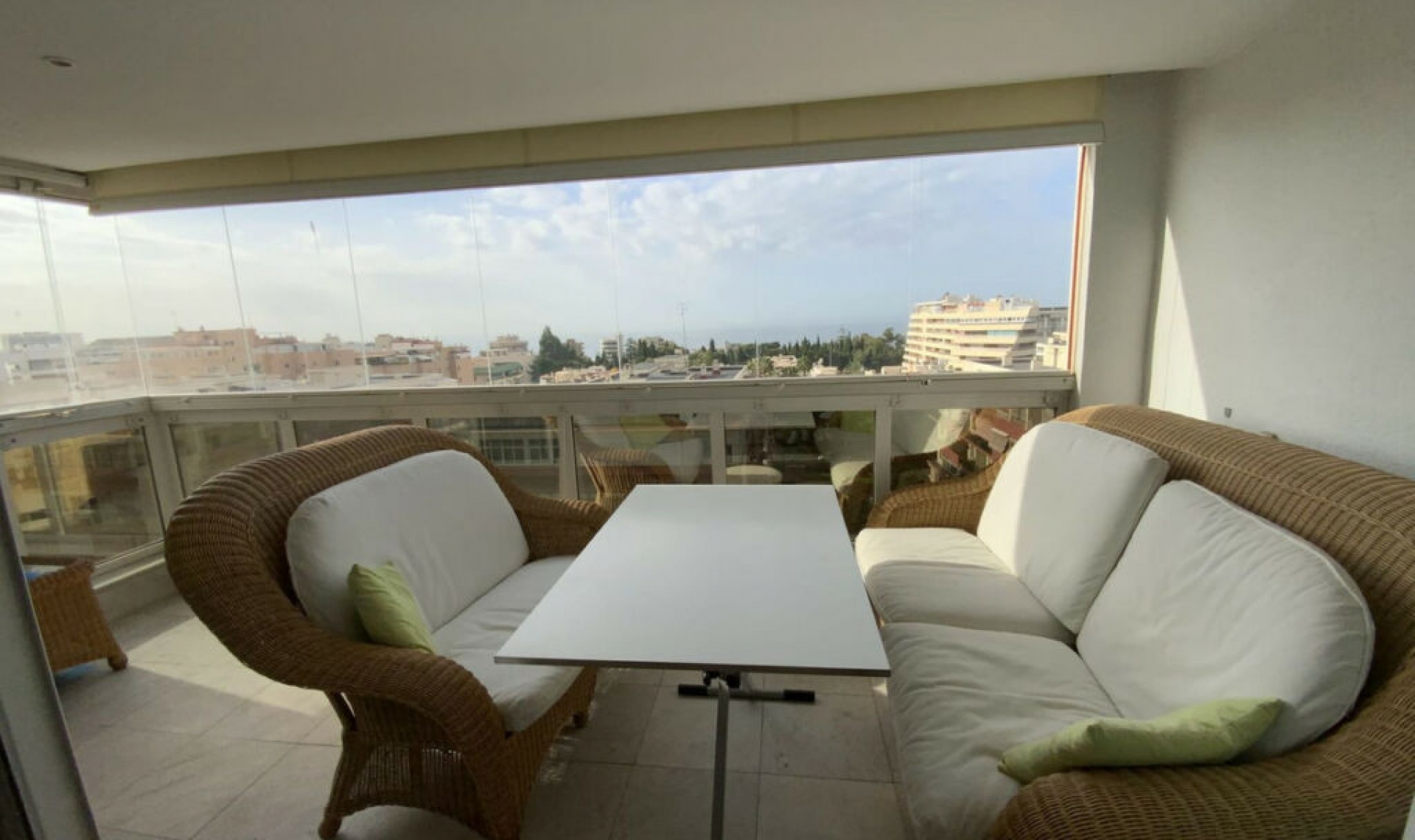 Resale - Apartment -
Marbella