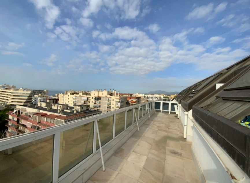 Resale - Apartment -
Marbella