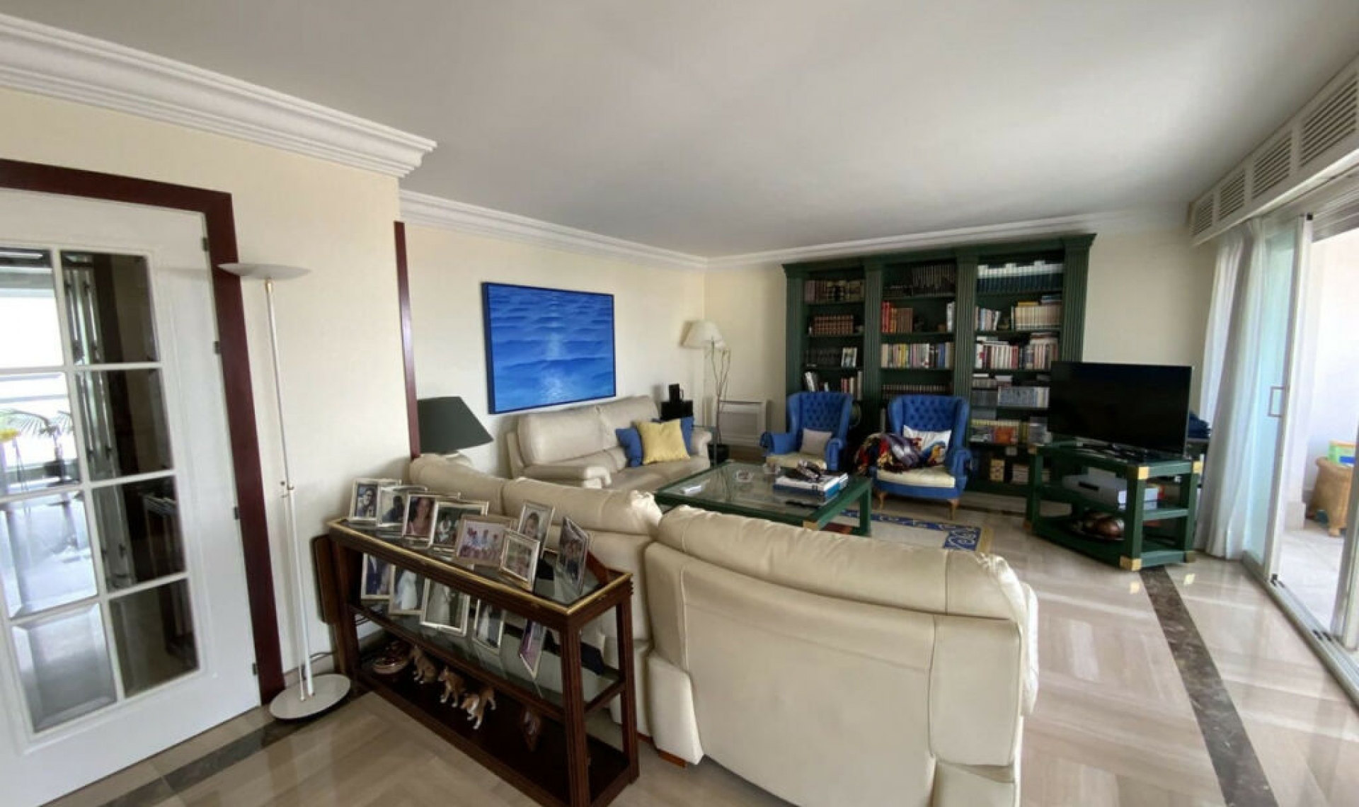Resale - Apartment -
Marbella