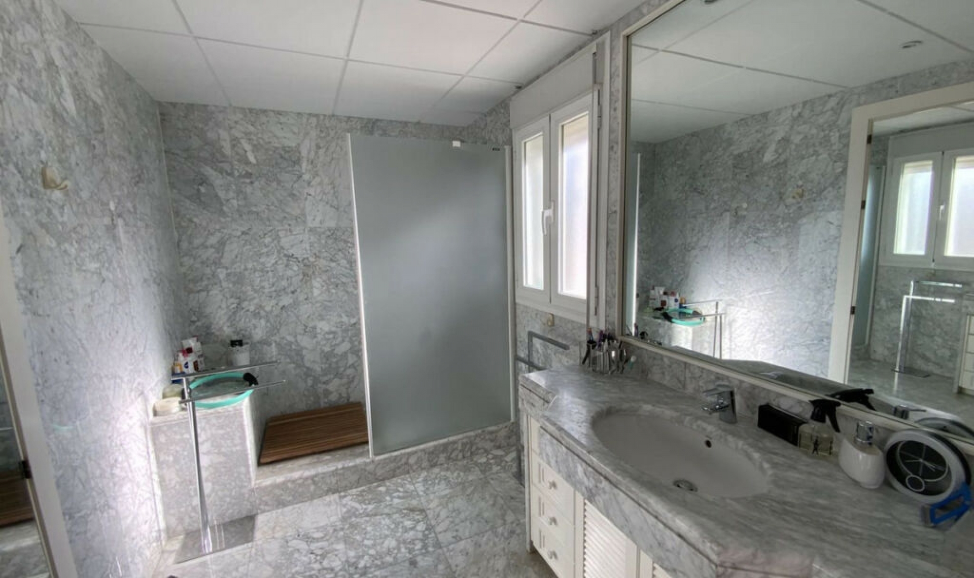 Resale - Apartment -
Marbella