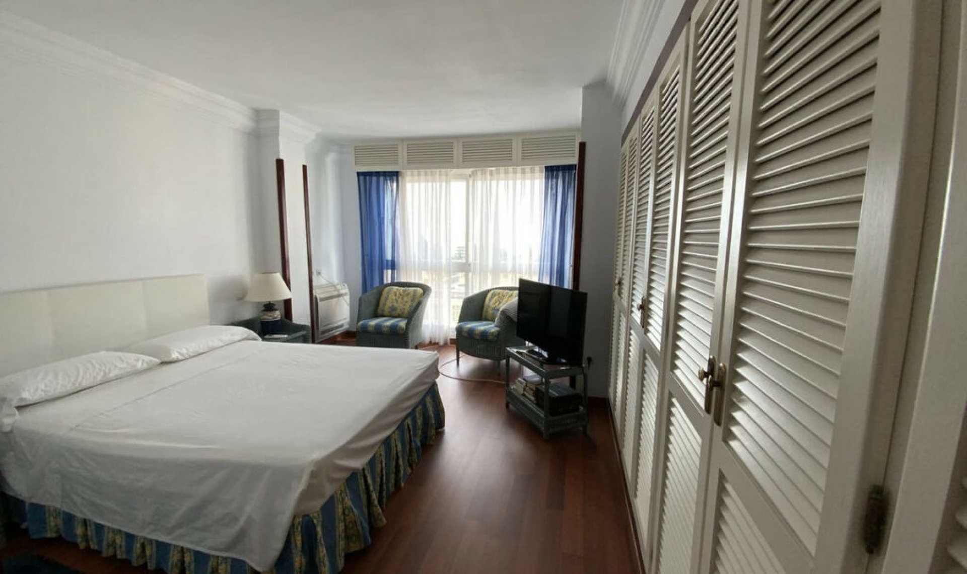 Resale - Apartment -
Marbella
