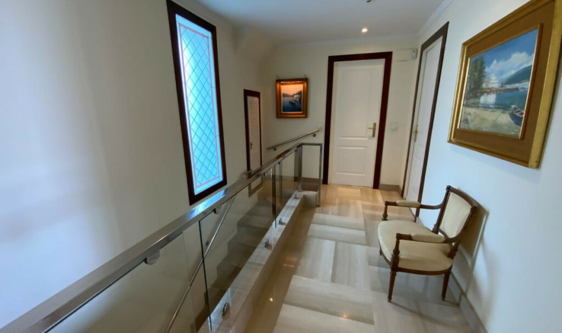 Resale - Apartment -
Marbella