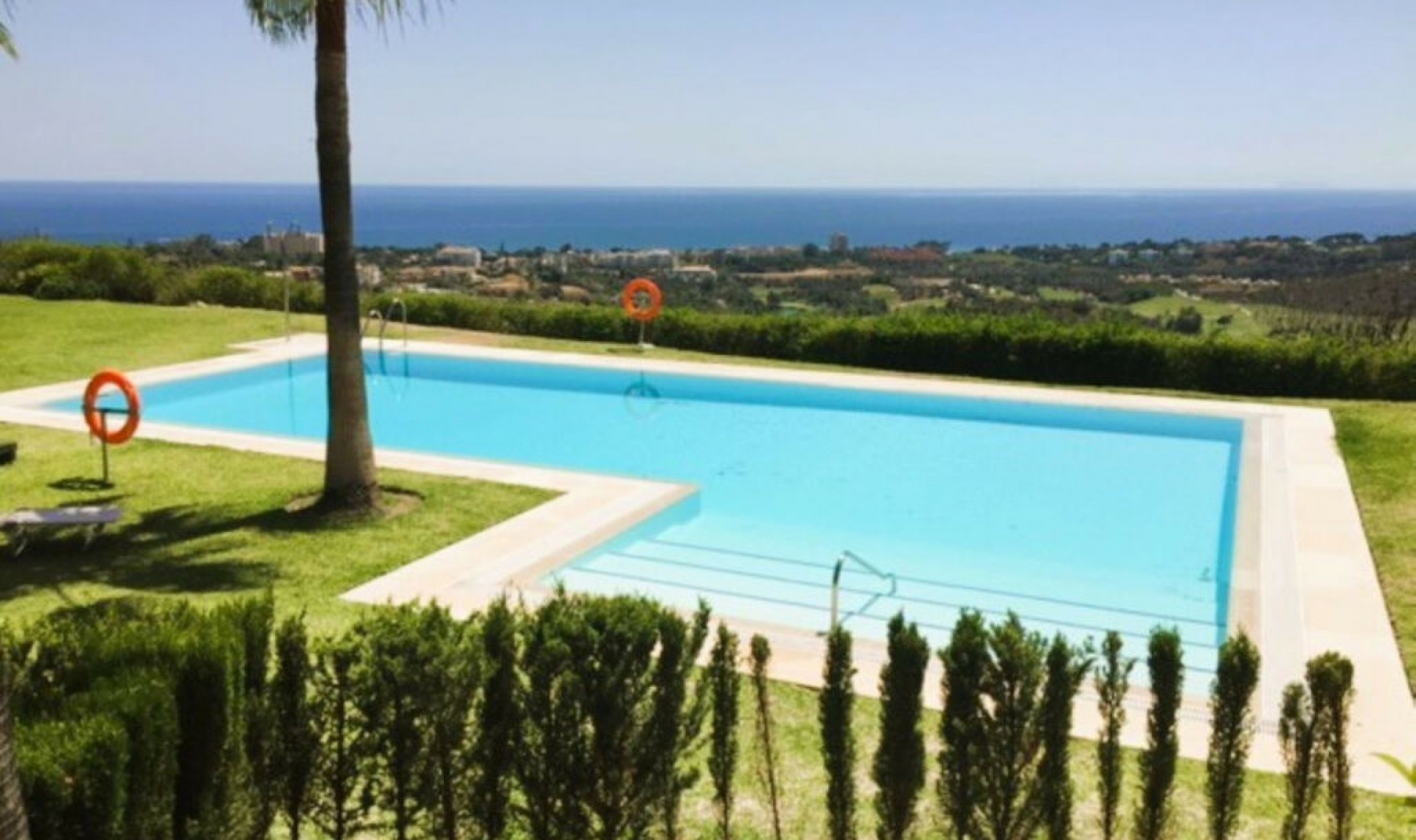 Resale - Apartment -
Marbella