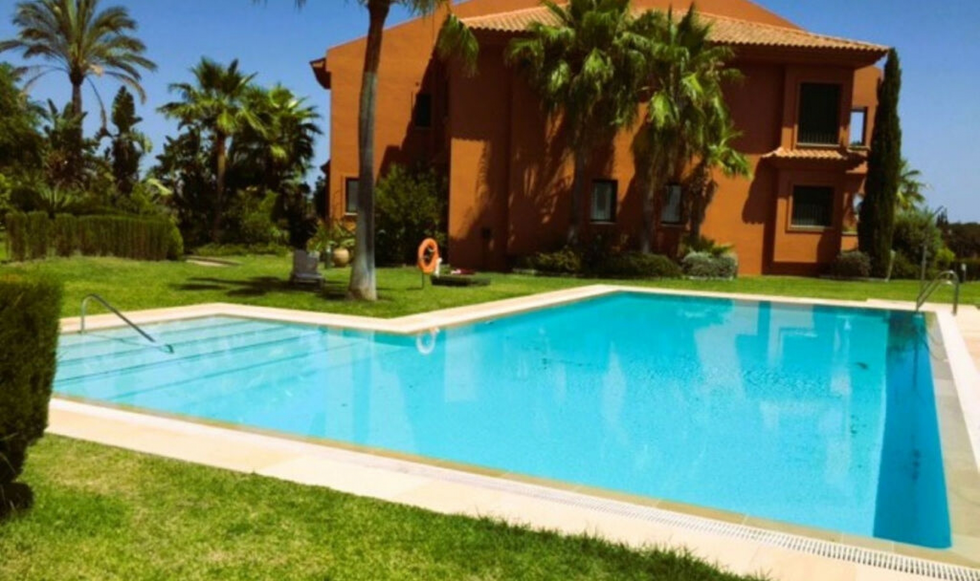 Resale - Apartment -
Marbella
