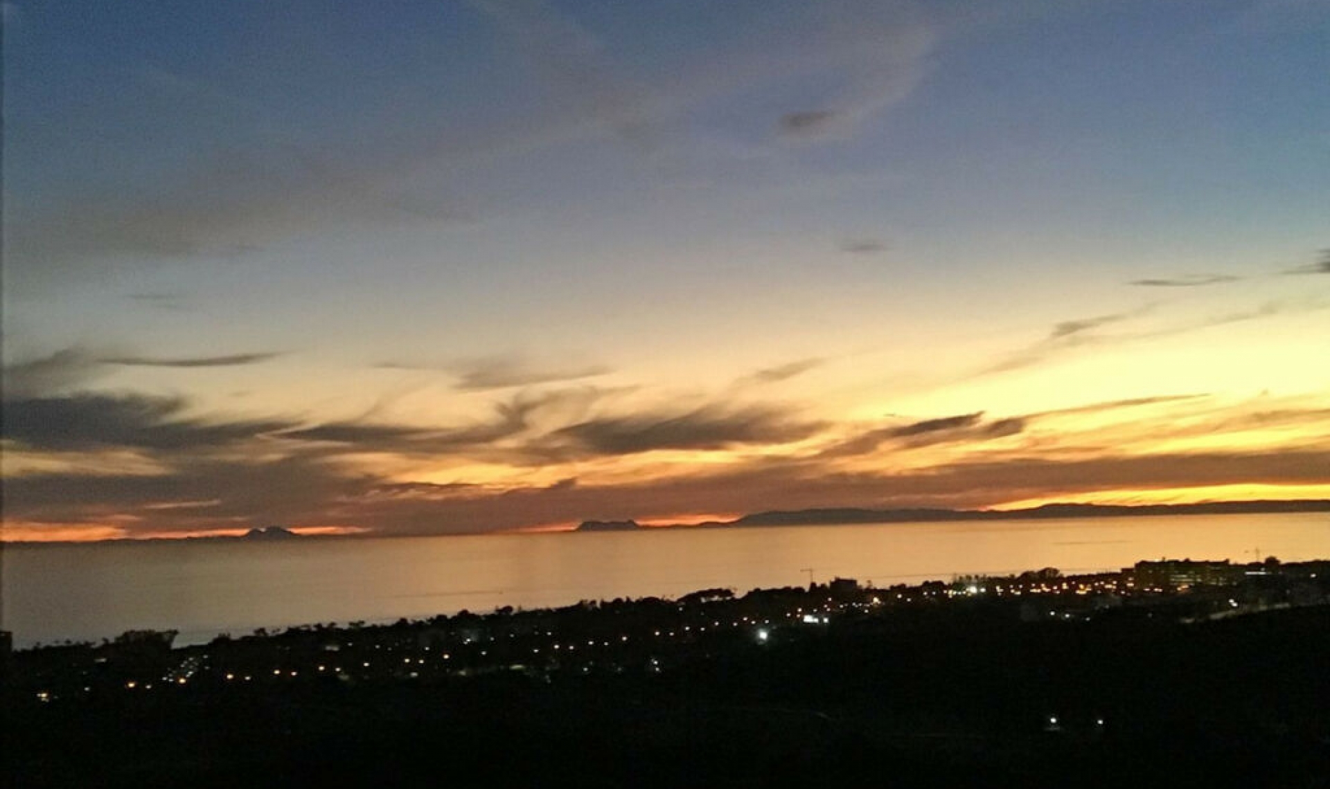 Resale - Apartment -
Marbella