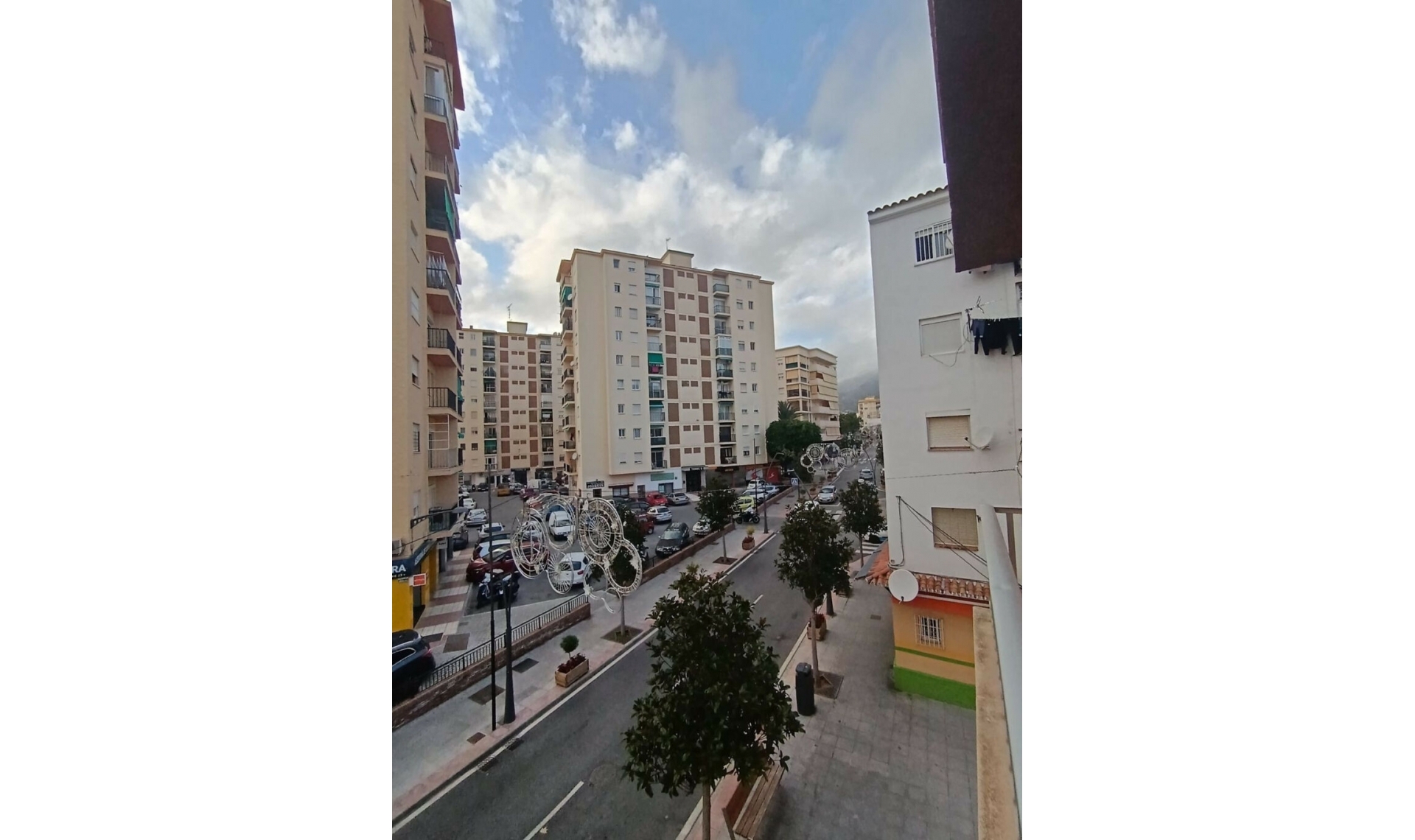 Resale - Apartment -
Marbella