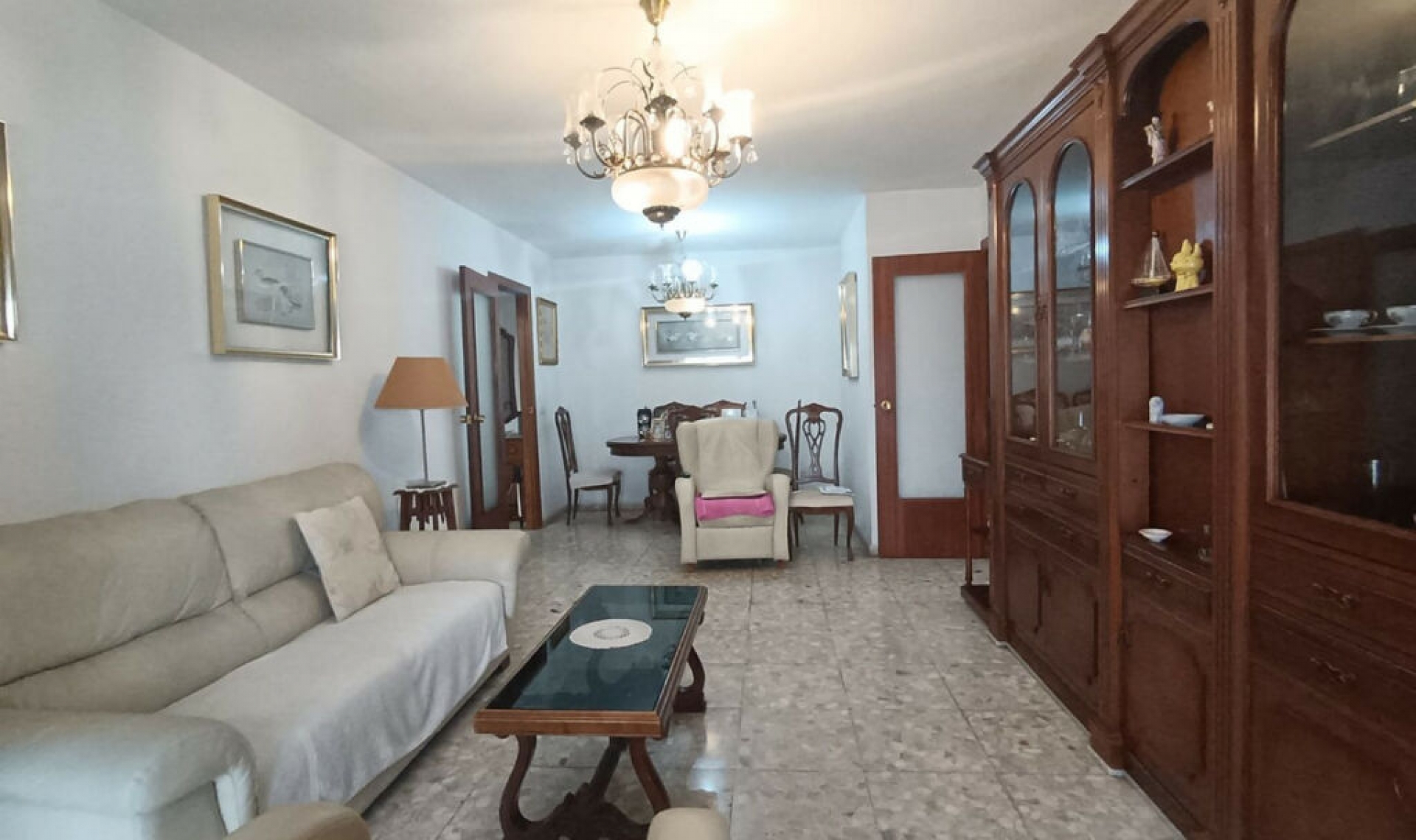 Resale - Apartment -
Marbella