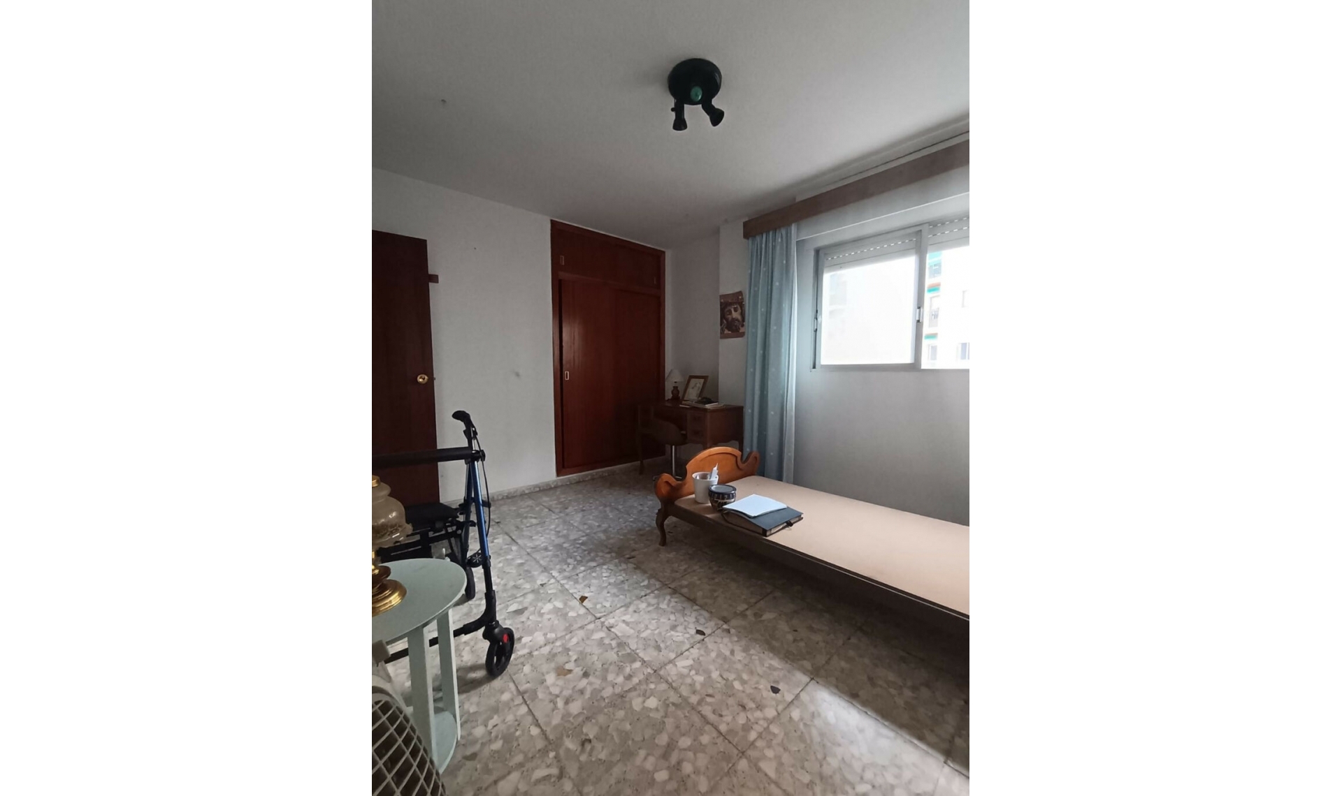 Resale - Apartment -
Marbella
