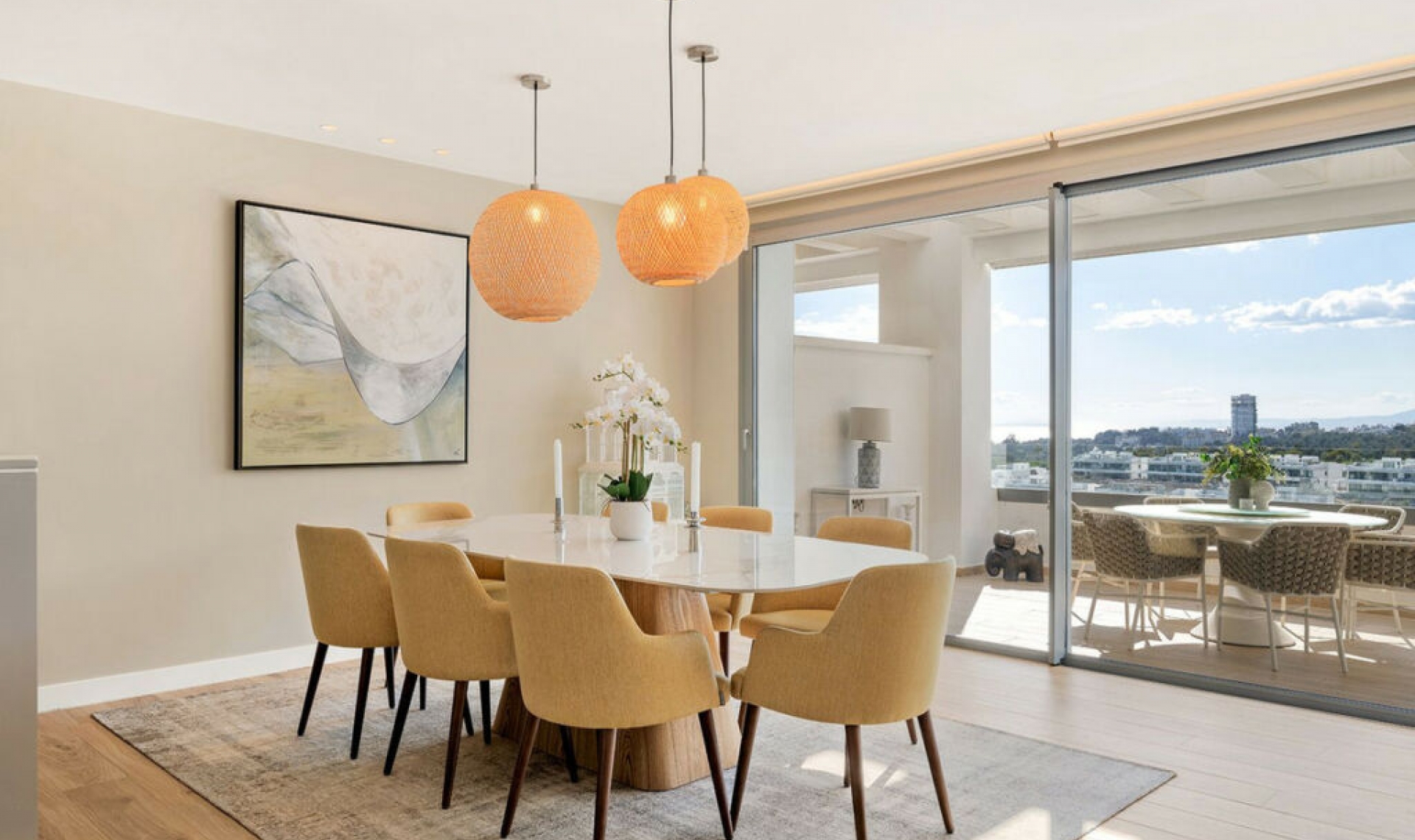 Resale - Apartment -
Marbella