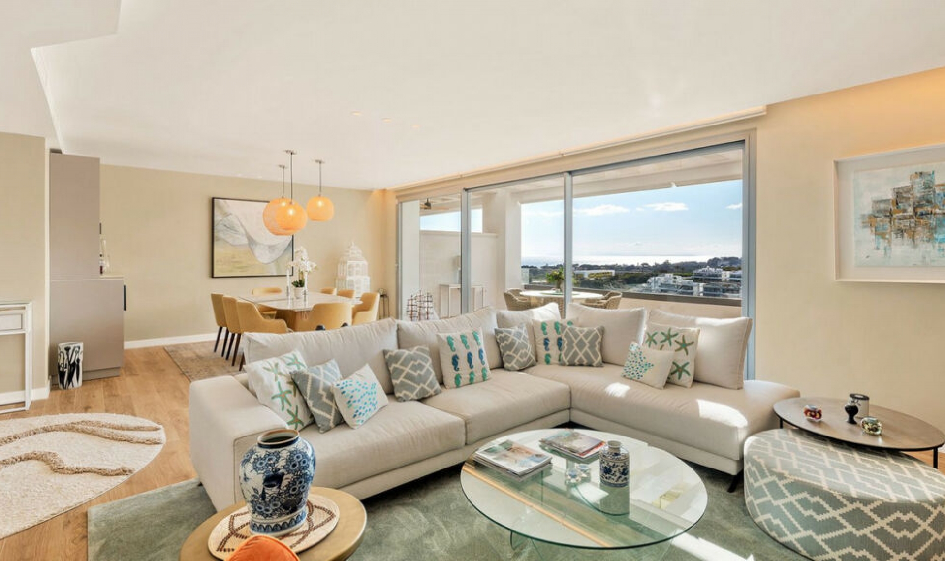 Resale - Apartment -
Marbella