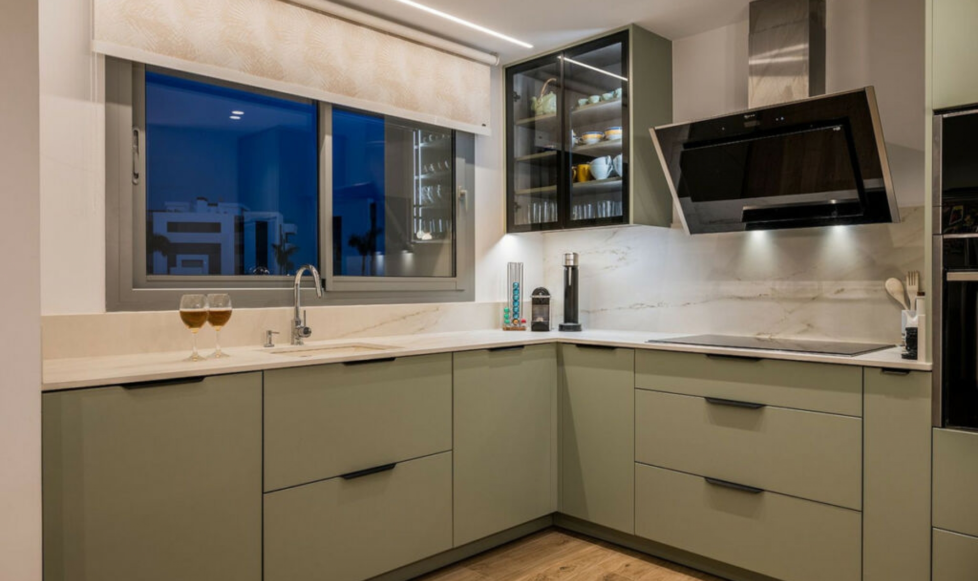 Resale - Apartment -
Marbella