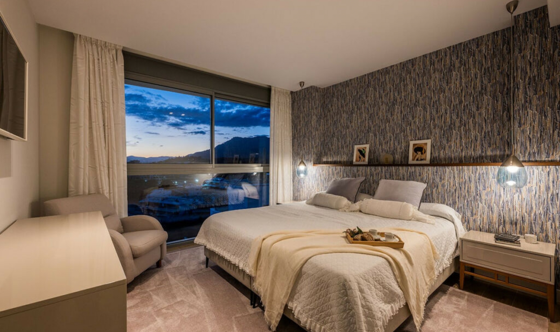 Resale - Apartment -
Marbella