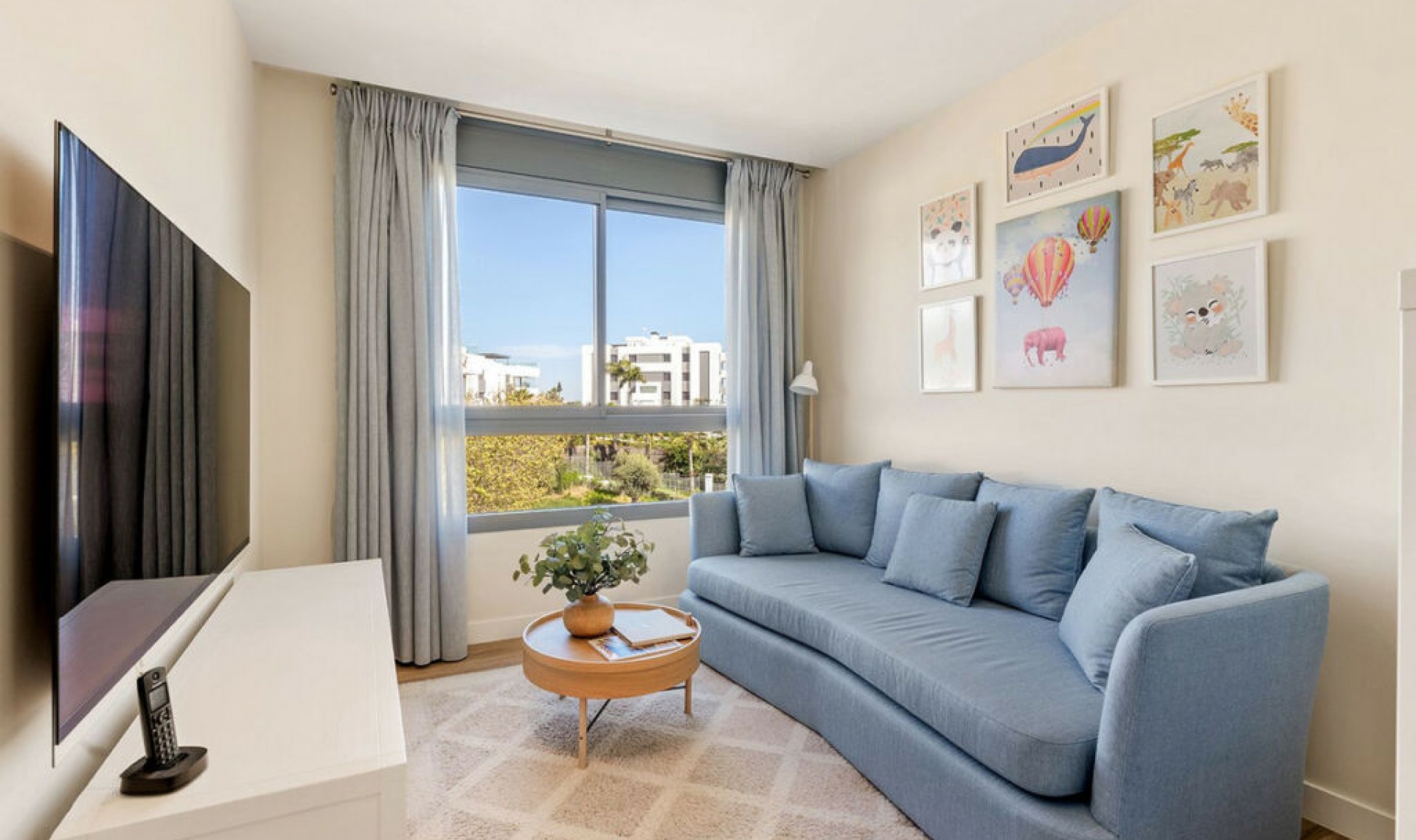 Resale - Apartment -
Marbella