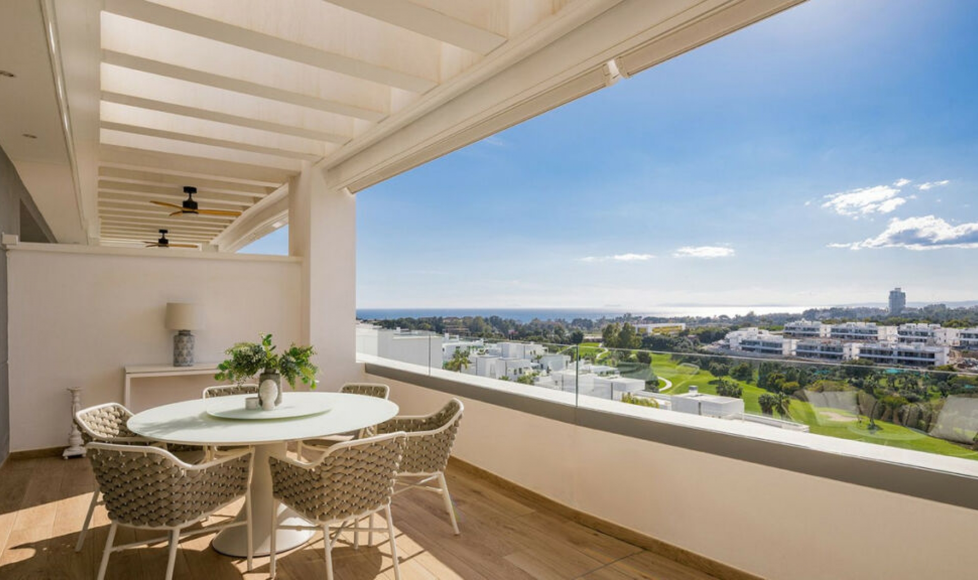 Resale - Apartment -
Marbella